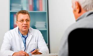 Cardiologist care was associated with a lower 1-year rate of death. Cardiologist care was associated with a lower 1-year rate of death.