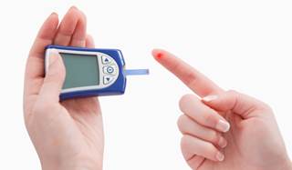 More than 20 years before T2D diagnosis, individuals had higher levels of fasting glucose and triglycerides. More than 20 years before T2D diagnosis, individuals had higher levels of fasting glucose and triglycerides.