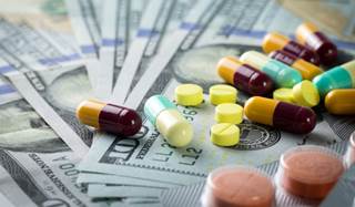 Treating patients with diabetes with statin-triglyceride combination therapy had a mean 1-year total cost reduction of $1100. Treating patients with diabetes with statin-triglyceride combination therapy had a mean 1-year total cost reduction of $1100.