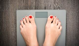All weight categories showed increased mortality in the long term, with a nadir at BMI 25 to <30 kg/m². All weight categories showed increased mortality in the long term, with a nadir at BMI 25 to <30 kg/m².