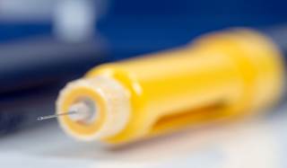 The researchers found that each minute from EMS arrival to epinephrine administration was associated with a 4 percent decrease in the odds of survival for adults. The researchers found that each minute from EMS arrival to epinephrine administration was associated with a 4 percent decrease in the odds of survival for adults.