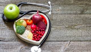 Recent evidence clearly indicates that patients should be eating whole foods rather than attempting to get vitamins and antioxidants from dietary supplements. Recent evidence clearly indicates that patients should be eating whole foods rather than attempting to get vitamins and antioxidants from dietary supplements.