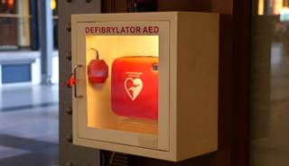 Only 17 of 50 US states require installation of automated external defibrillator devices. Only 17 of 50 US states require installation of automated external defibrillator devices.