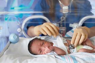 Researchers also estimate that almost 2 in every 1000 babies have permanent hearing loss. Researchers also estimate that almost 2 in every 1000 babies have permanent hearing loss.