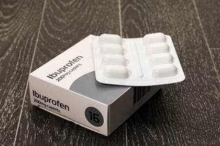 Myocardial infarction and all-cause mortality rates were not significantly different between patients who took NSAIDs and those who did not. Myocardial infarction and all-cause mortality rates were not significantly different between patients who took NSAIDs and those who did not.